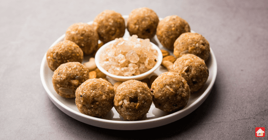 Gond-ke-laddu--healthy-recipes