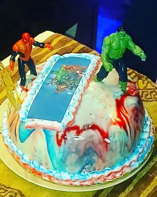 Theme Cake  Avengers 1kg