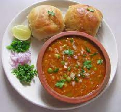 Pav Bhaji (4 Pav) (Min 3 Orders)