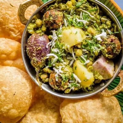 Undhiyu (500gm) & Puri (10 Nos) (Jain Available)
