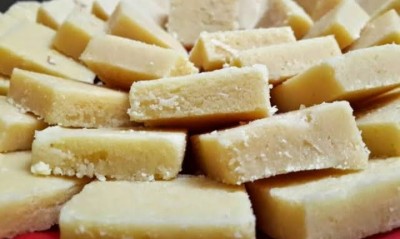 Mava Peanut Burfi  ( 250 Gm At 160 RS.)
