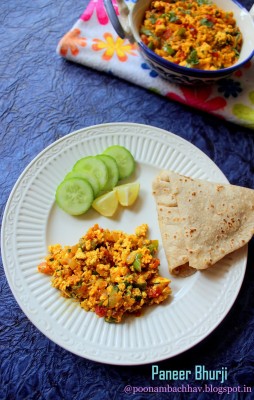 Paneer Bhurji  With 4 Parathas