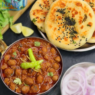 Chole Kulche (3 Kulche)