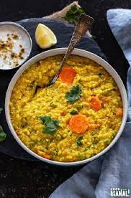 Masalakhichdi (2 Serve)