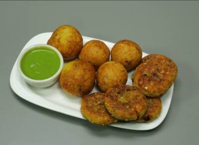 Farali Buffvada With Chutney 10rs Per Nos (Min 2 Plates )