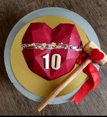 Pinata Cake  500 Gm
