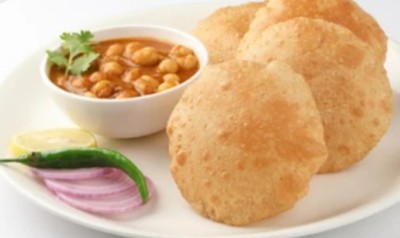 Chole Puri (8 Puri) Jain Also