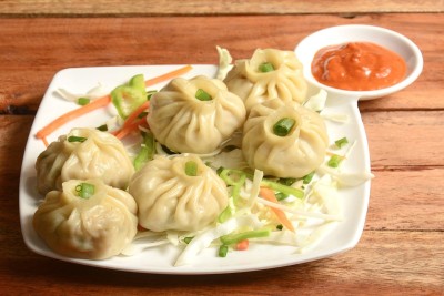 Veg Momos (8pc)
