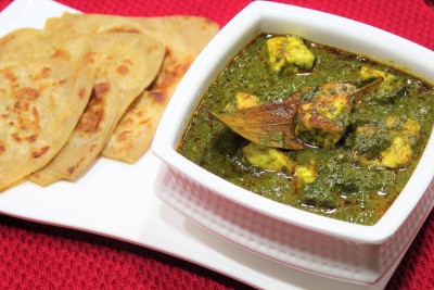 Palak Paneer With 4 Roti