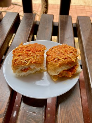 Stuffed Bun (4 Bun)