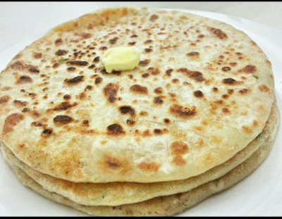 Aloo Paratha With Dahi (3 Parath )
