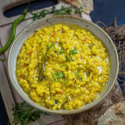 Moogdal Khichadi