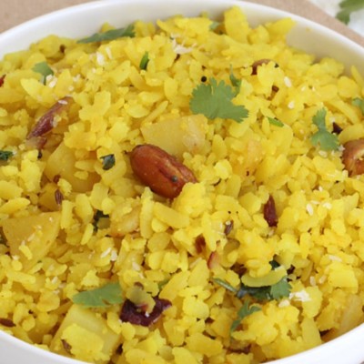 Bataka Poha (serve 2: Person) Jain Option Also Available. (Min 2 Plates)