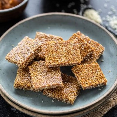 Til Chikki (500 Gm)