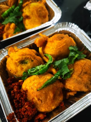 Bombay Style Aloo Vada (6p)