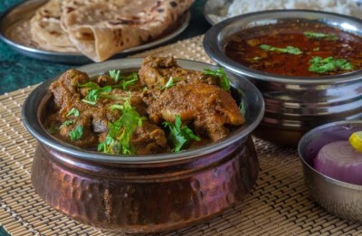 Desi Gavran Chiken Handi (chef Special) 700gm Chicken