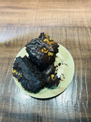 Walnuts Brownie (5 Piece )