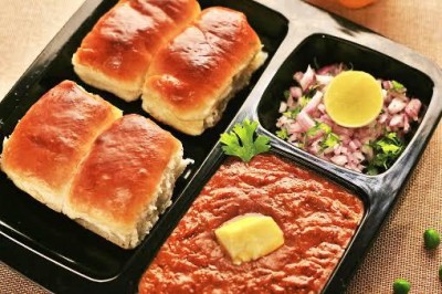 Butter Pav Bhaji (4 Pav)
