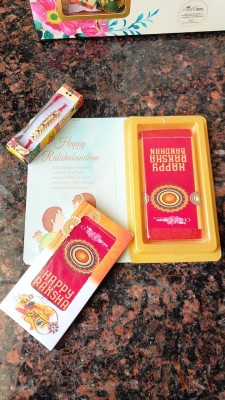 Rakhi With Greetings And Chocolate BAR