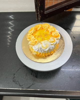 Classic Pineapple Cake (500Gm)