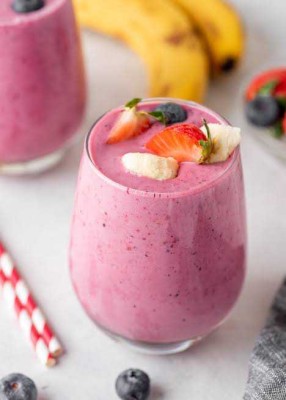 Mixed Berries And Banana Smoothie