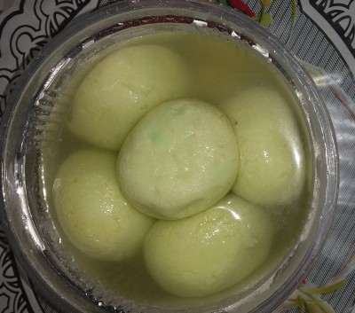 Rasgulla Mango Flavour  (10 Pcs)