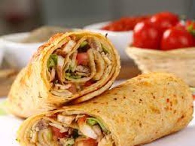 Egg Chicken Roll (2 Pcs)