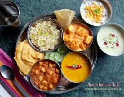 Laccha Paratha 2 Pc. With Dum Aloo And Cucumber Raita (Jain FOOD Available On Request)