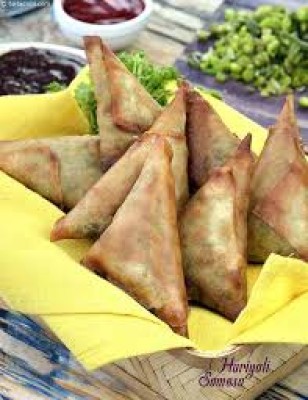 Chat Pate Samosa Farsan