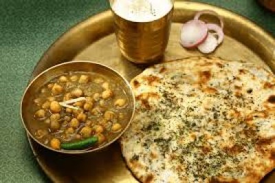 Chole Bhature(2 Bhature) Chole Bhature(2 Bhature)