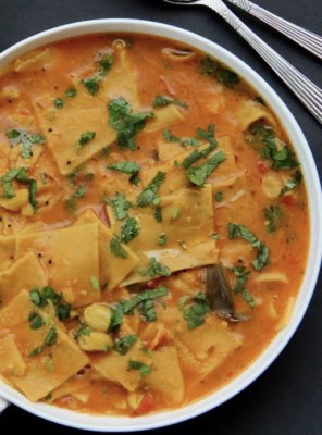 Dal Dhokali  With Steam Rice For 2 Person
