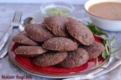 Ragi Idli With Chutney